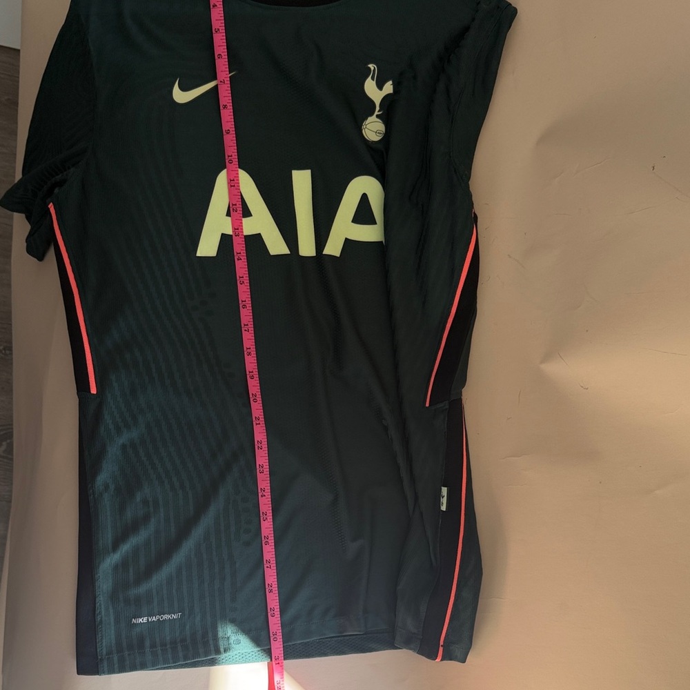 Nike Tottenham Alex Morgan Jersey - Picture 6 of 6